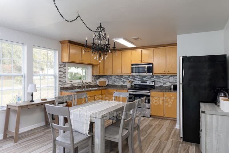 Milton House: 5724 Trout Bayou Cir