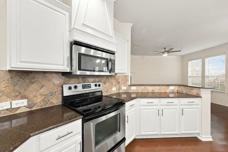 The Colony House: 5972 Clearwater Dr