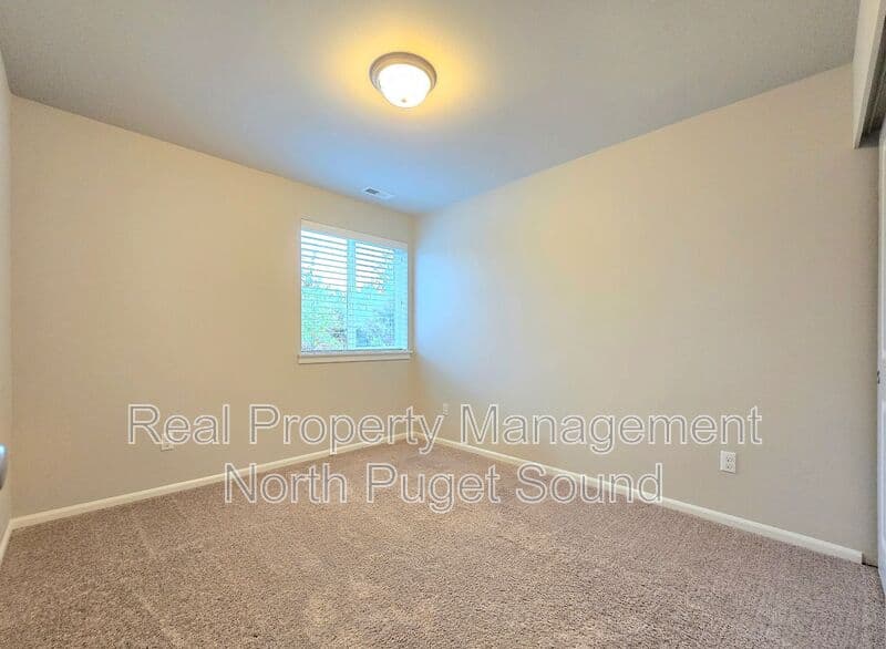 Marysville House: 8432 75th St NE