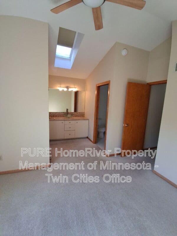 Rochester House: 2008 Hill Pl SW