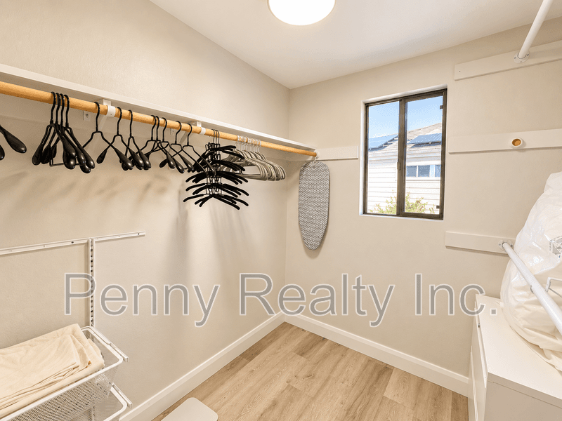 Escondido House: 9603 Indian Creek Way