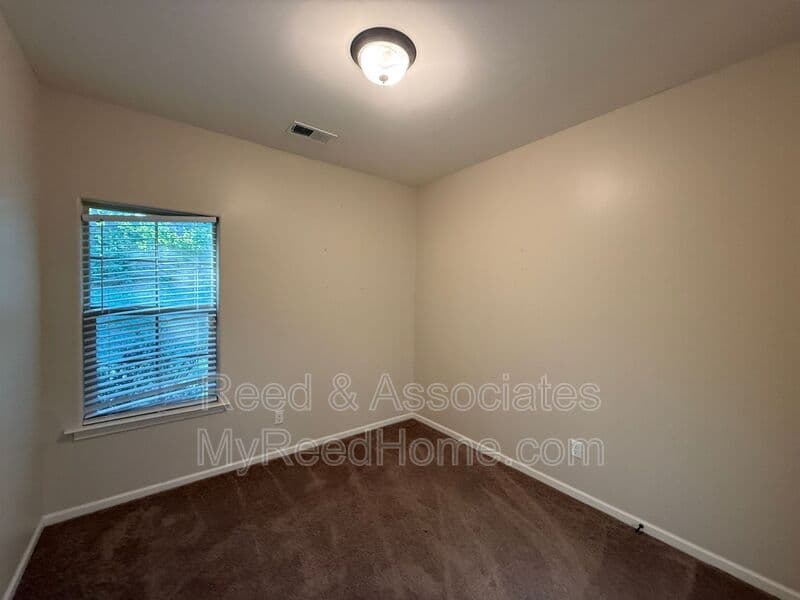 Cordova House: 1715 Bellevue Grove