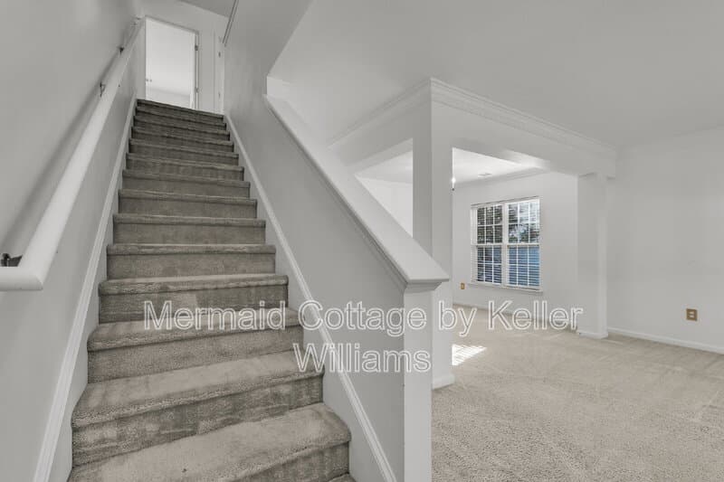 Beaufort House: 25 Pennyroyal Way