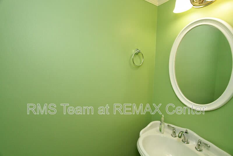 Atlanta House: 1360 Eastgate Ct SE