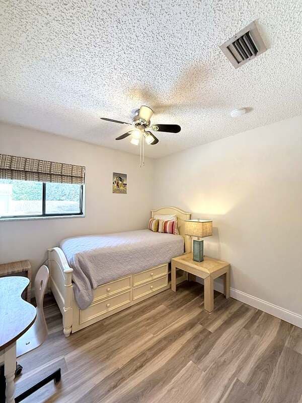 Temple Terrace Townhome: 8645 Lake Isle Drive - 1