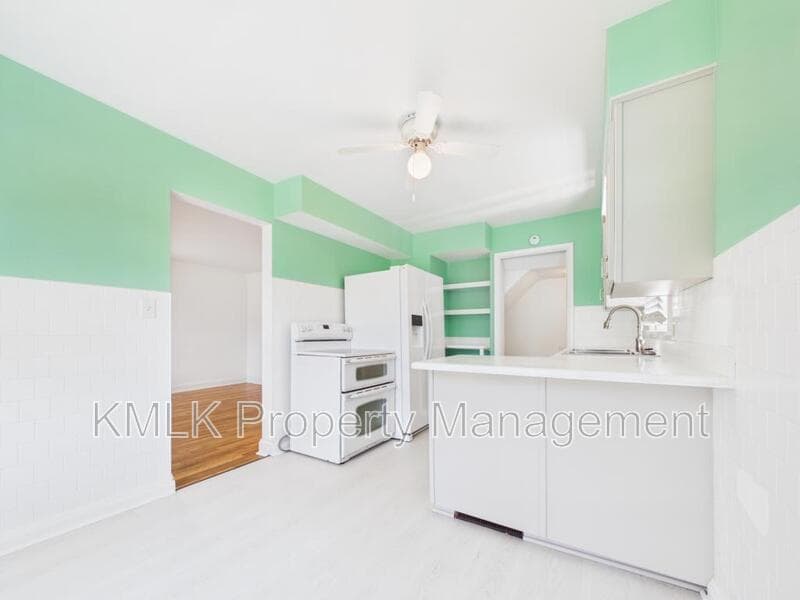 Akron House: 1263 Atwood Ave