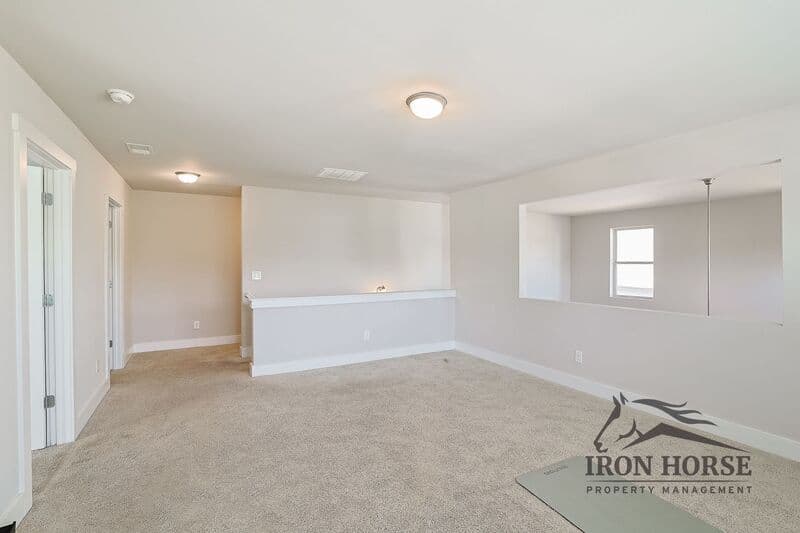 Athens House: 484 Park West Blvd