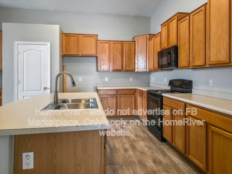 Tolleson House: 8539 W Magnolia St