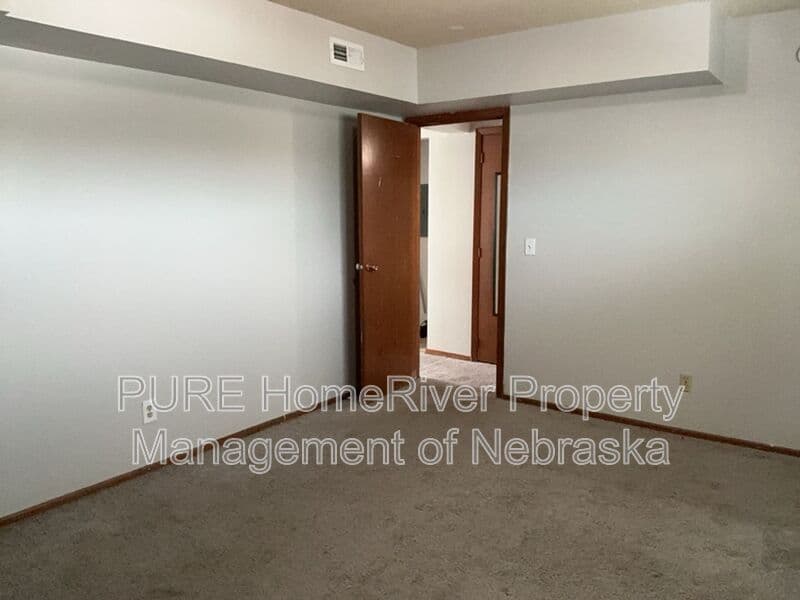 Omaha Condo: 4422 S 25th Street