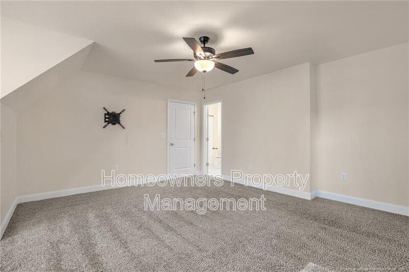 Fayetteville House: 501 Randolph Ave