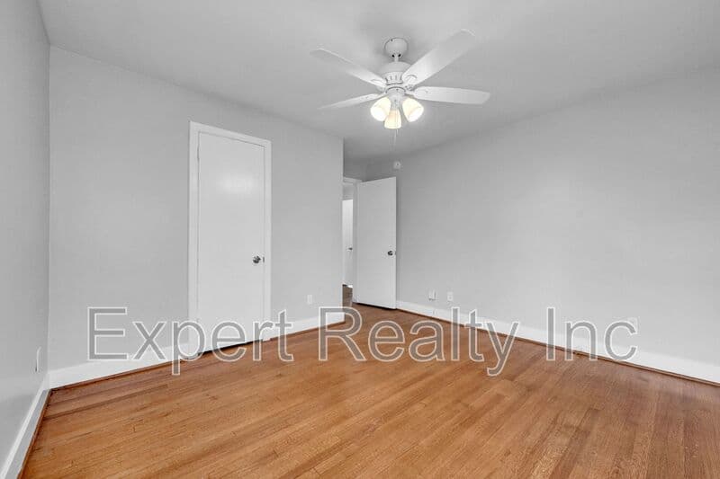 Birmingham House: 1025 45th Street Ensley
