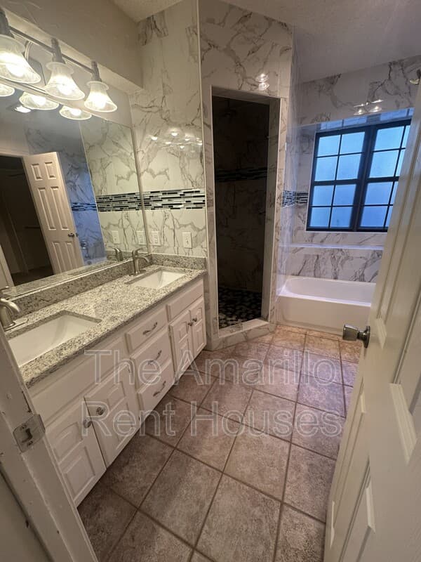 Amarillo House: 7040 Fulham Dr