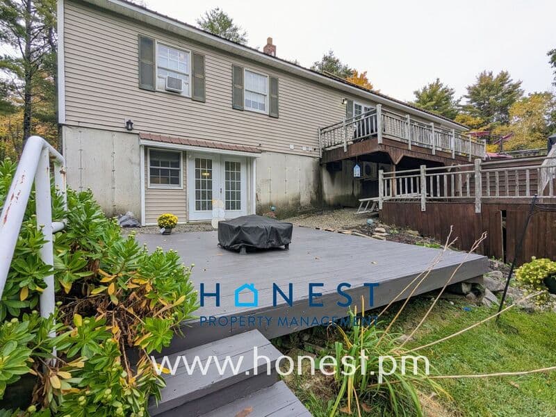 Winslow Condo: 235 South Pond Road