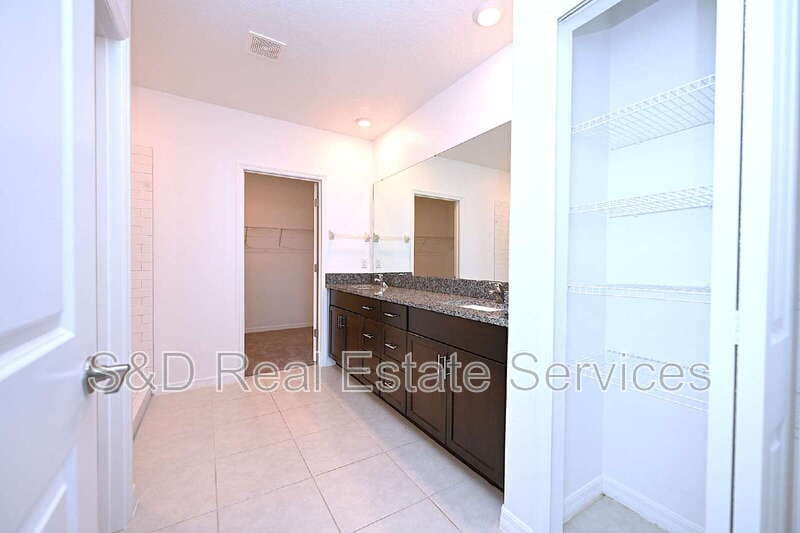 Bartow House: 2767 Red Egret Dr.