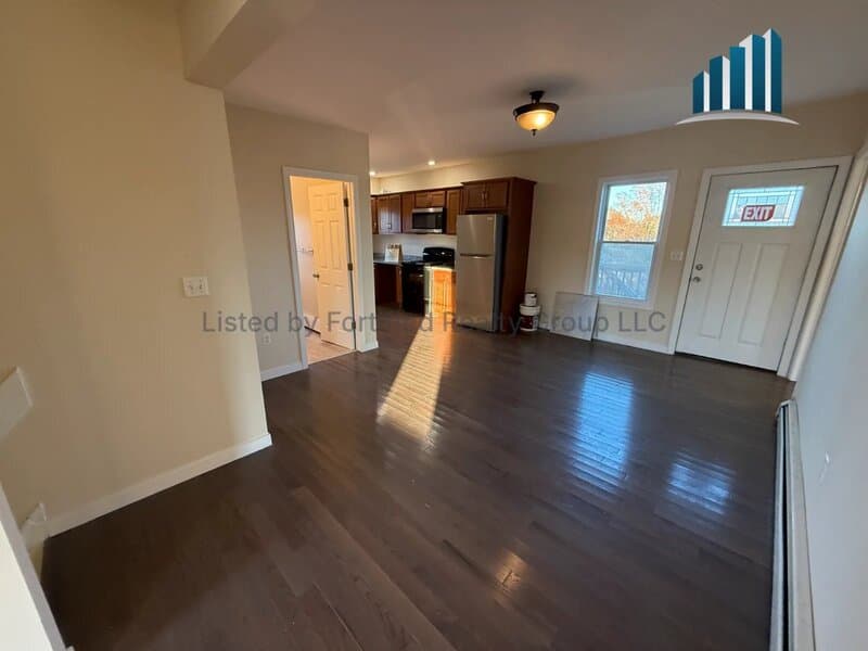Fall River Condo: 56 Frederick St
