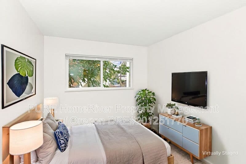 Portland Townhome: 6919 N Ida Ave