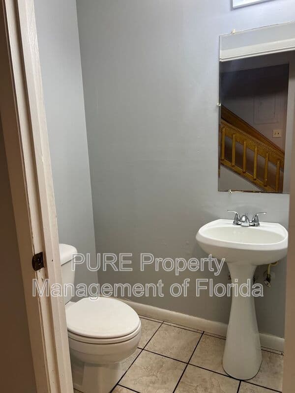 Ocala House: 629 NE 28th Avenue