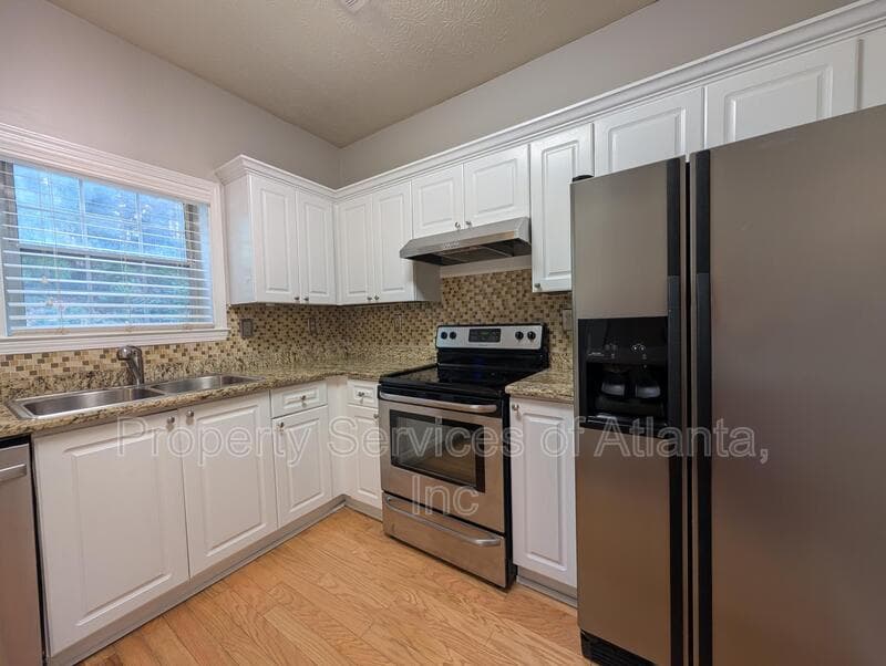 Atlanta Townhome: 2680 Pine Tree Rd NE