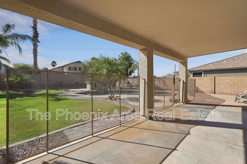 San Tan Valley House: 2669 W Quick Draw Way