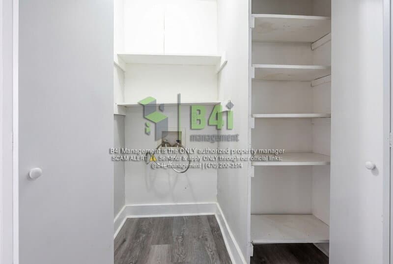 Atlanta House: 179 Ruzelle Drive Southeast