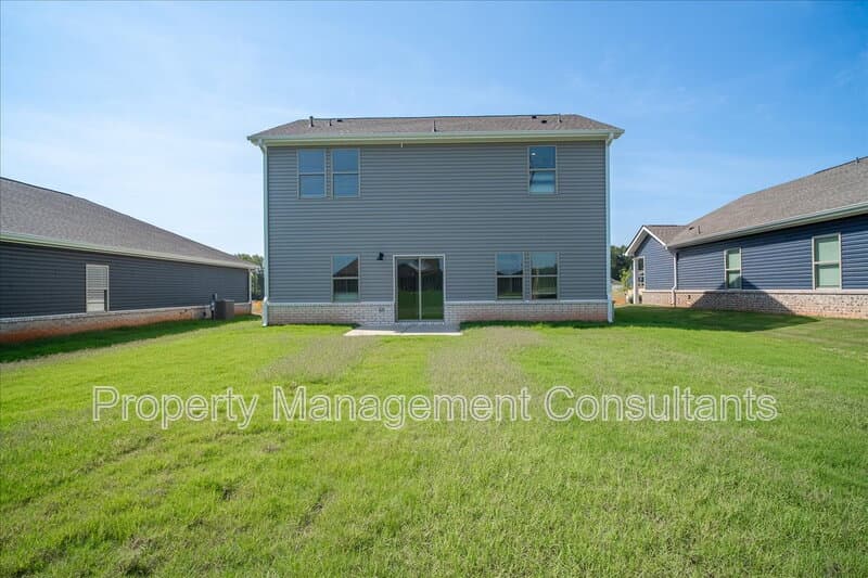 Athens House: 22857 Dashwood Ln