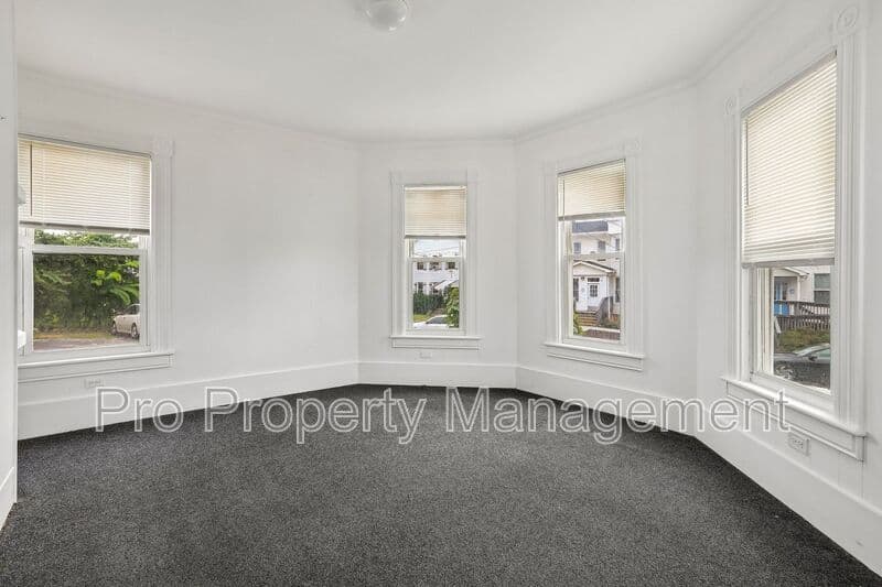 Danbury House: 4 Harmony St.