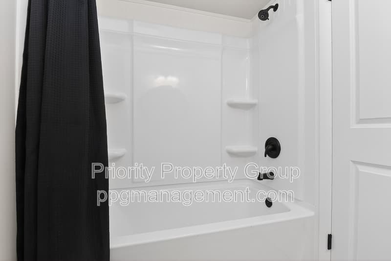 Charlotte Condo: 4601 Coronado Drive Apt B
