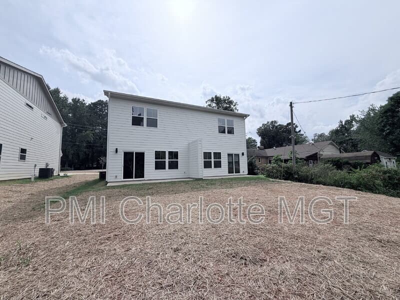 Charlotte Townhome: 7521 Lawyers Road