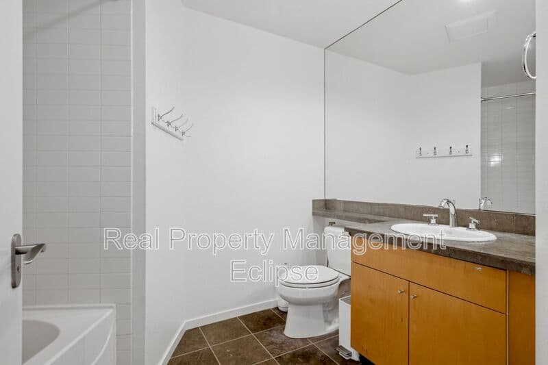 Bellevue Condo: 1188 106th Ave NE