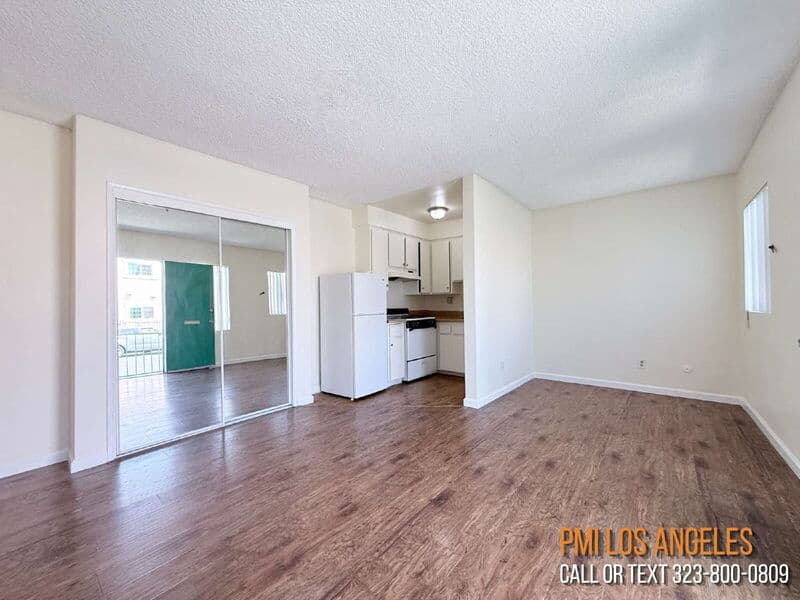 Los Angeles Condo: 1497 West 29th Street