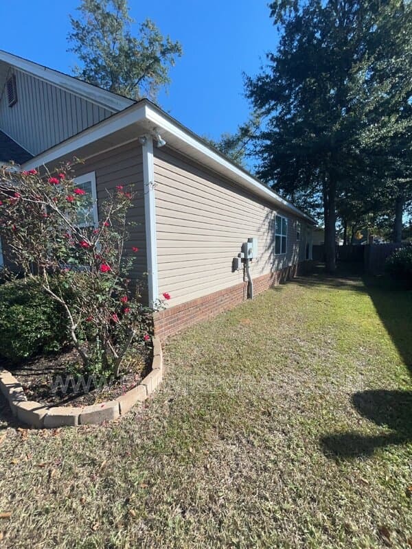 Enterprise House: 214 Winterberry Way