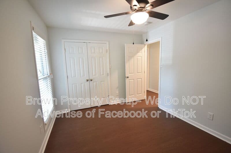 Fayetteville House: 1816 Tryon Dr