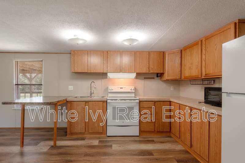 Huntsville House: 37 Riverside Lane