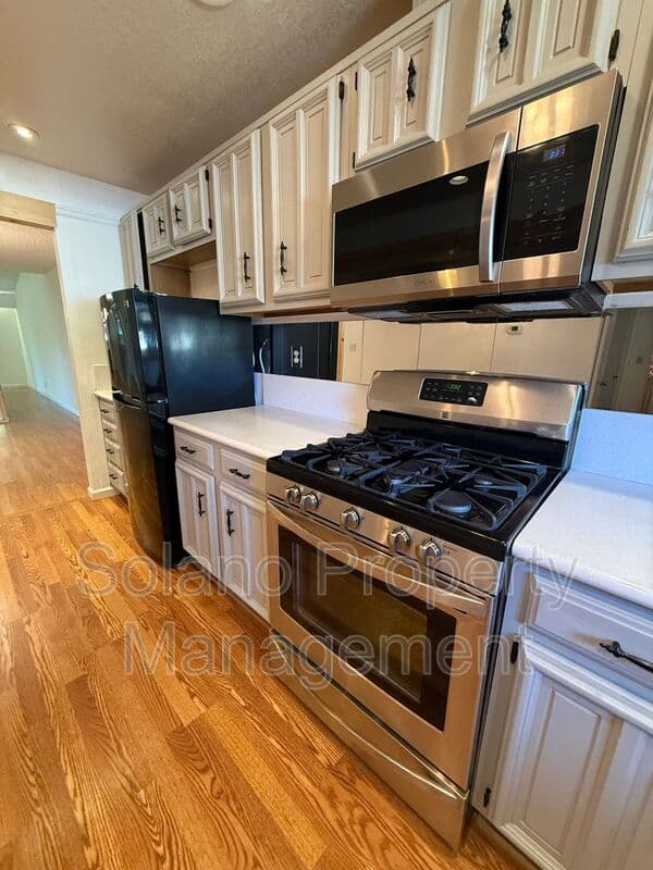 Vacaville Condo: 110 Bryce Way