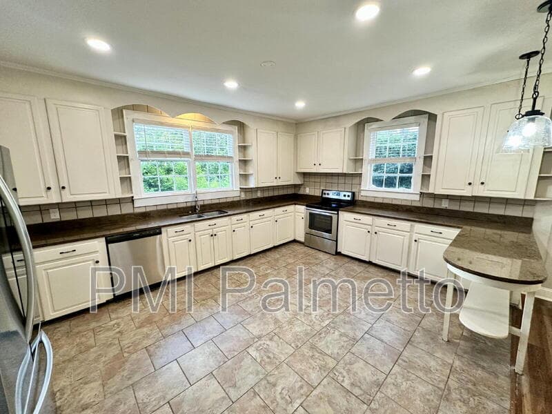 Cayce House: 1419 Axtell Drive
