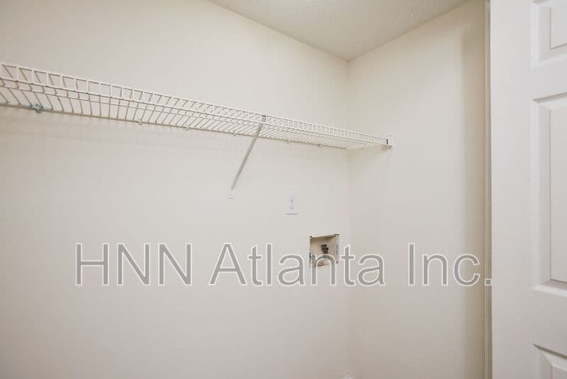 Norcross Condo: 5557 Estates Court