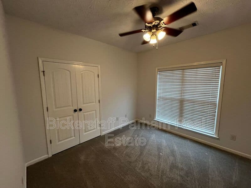 Columbus House: 7013 Imperial Way