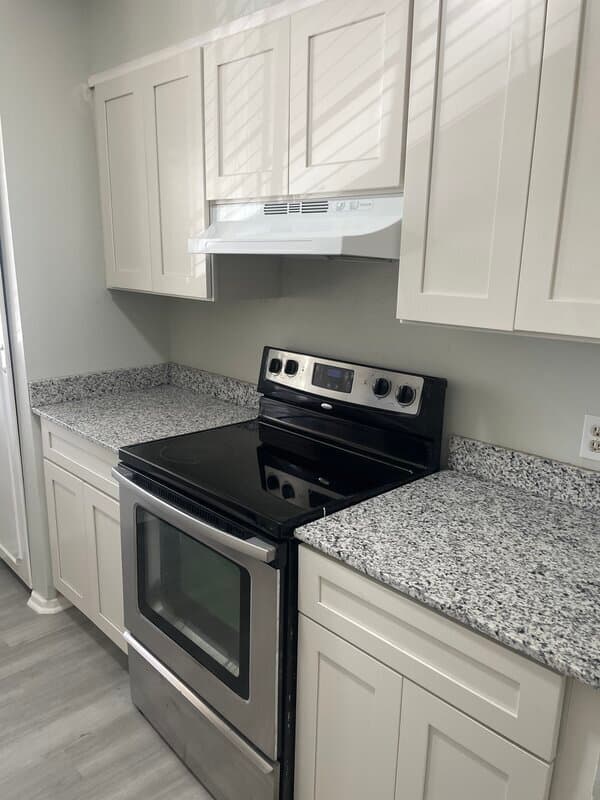 Columbia Condo: 1208 Bush River Rd