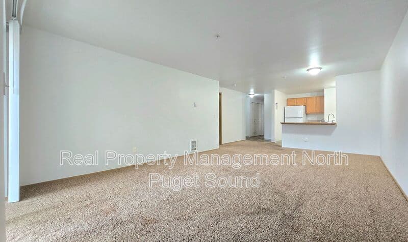 Marysville House: 11811 State Ave