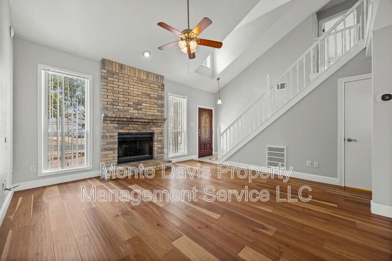 Leander House: 2502 Cynthia Court