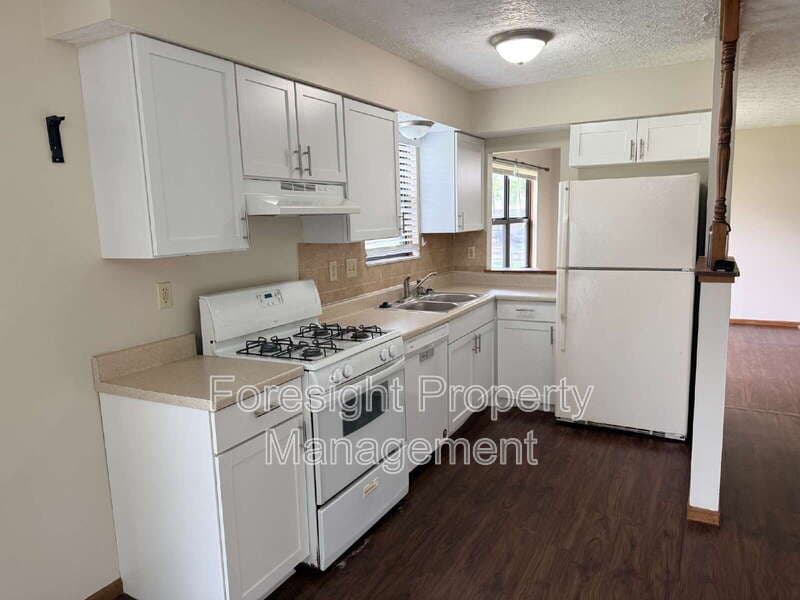 Columbus House: 3850 Heatherglen Drive