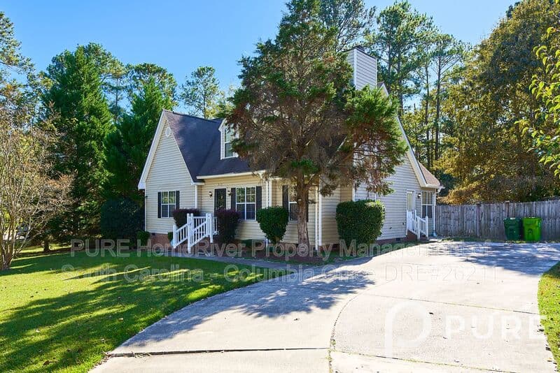 Columbia House: 312 Brook Hollow Dr