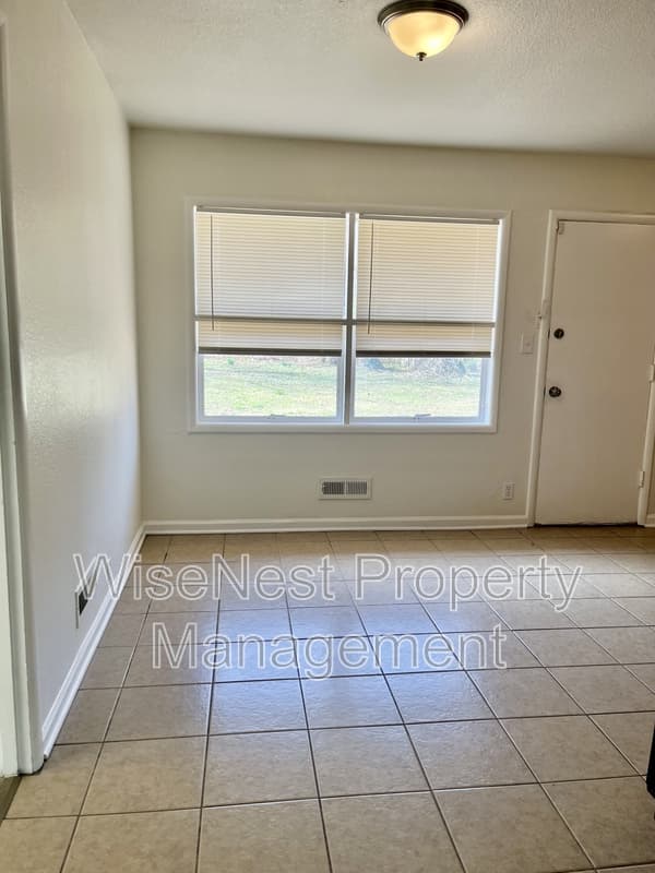 Kansas City House: 10804 Newton Avenue