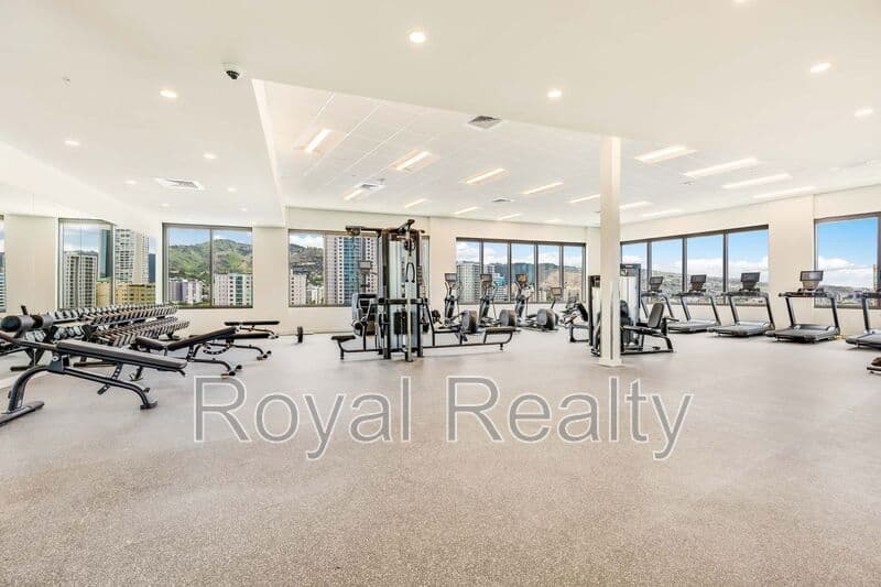 Honolulu Condo: 1515 Liona St