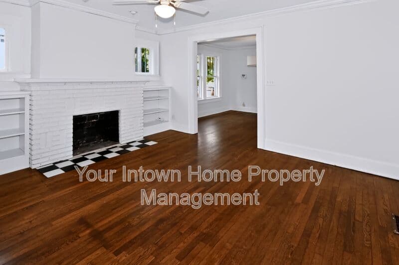 Atlanta House: 1420 Beatie Ave Sw