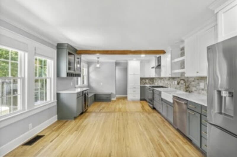 Southern Pines House: 280 East Ohio Avenue