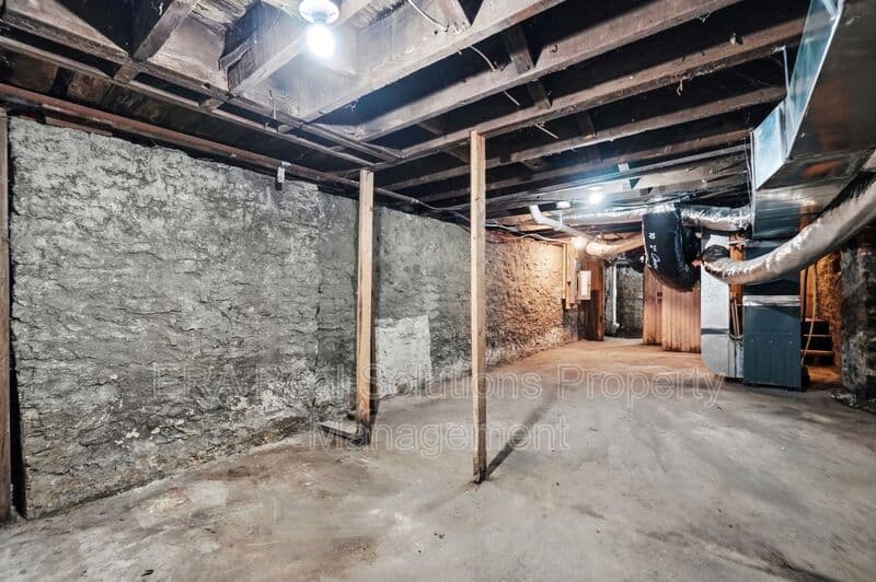 Columbus Condo: 871 Bellows Ave