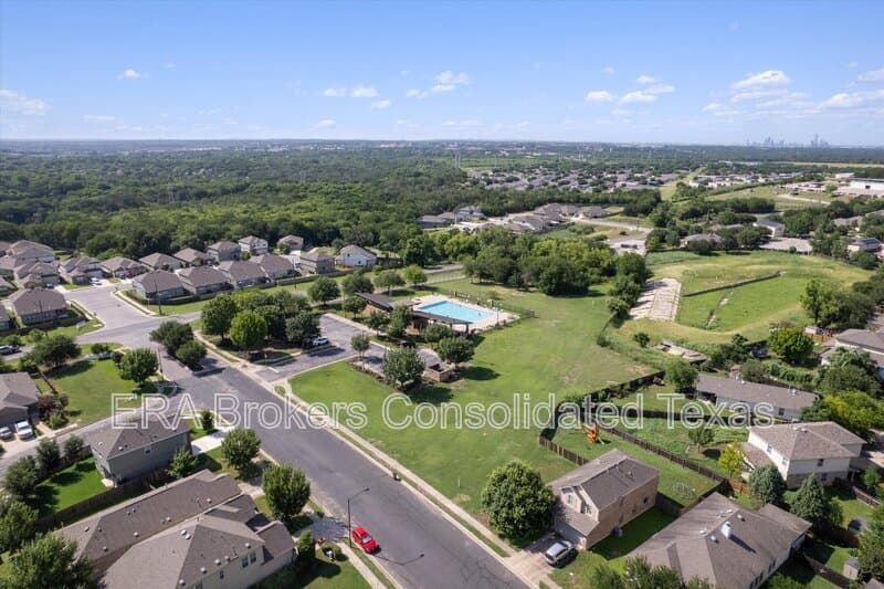 Austin House: 5825 Silver Screen Dr