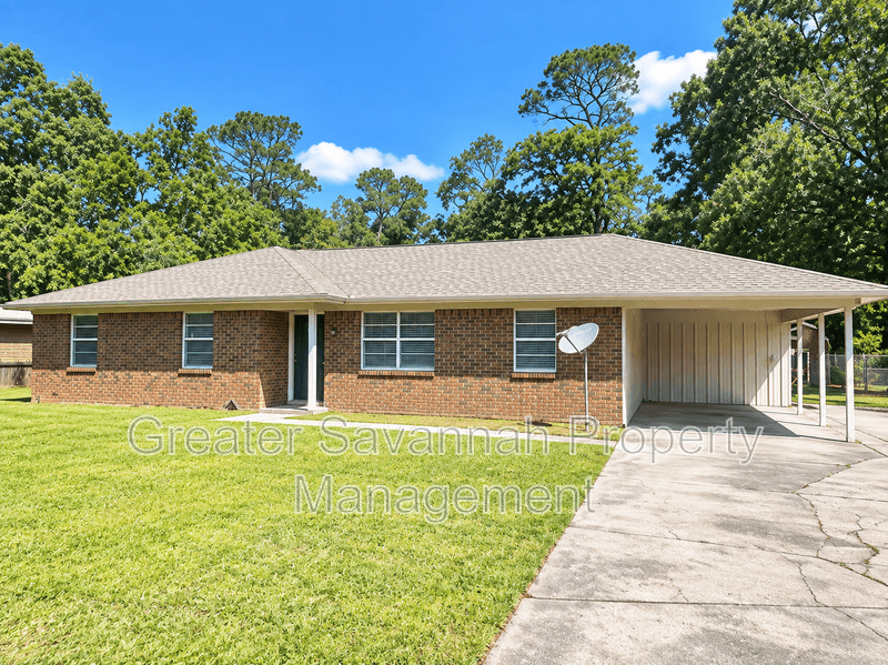 Hinesville House: 627 Georgia Avenue