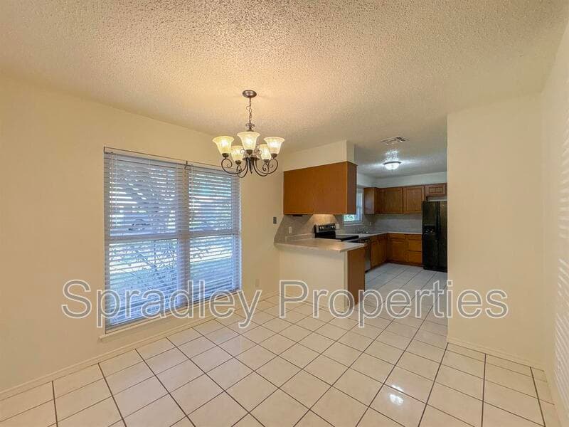 Temple House: 2101 Buckskin Trl